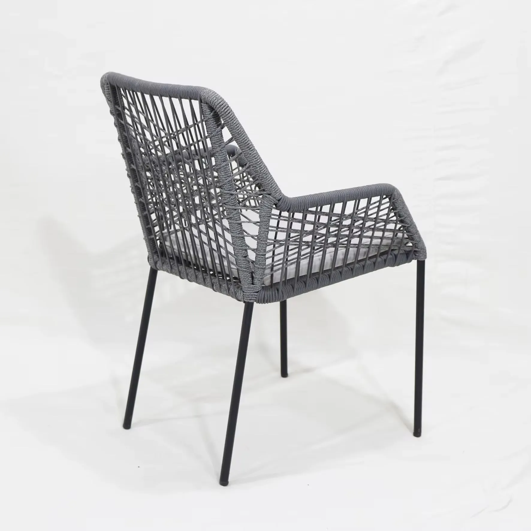 كرسي خارجي مع مسند - outdoor chair with armrest