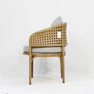 كرسي خشبي مع مسند - Wooden chair with backrest