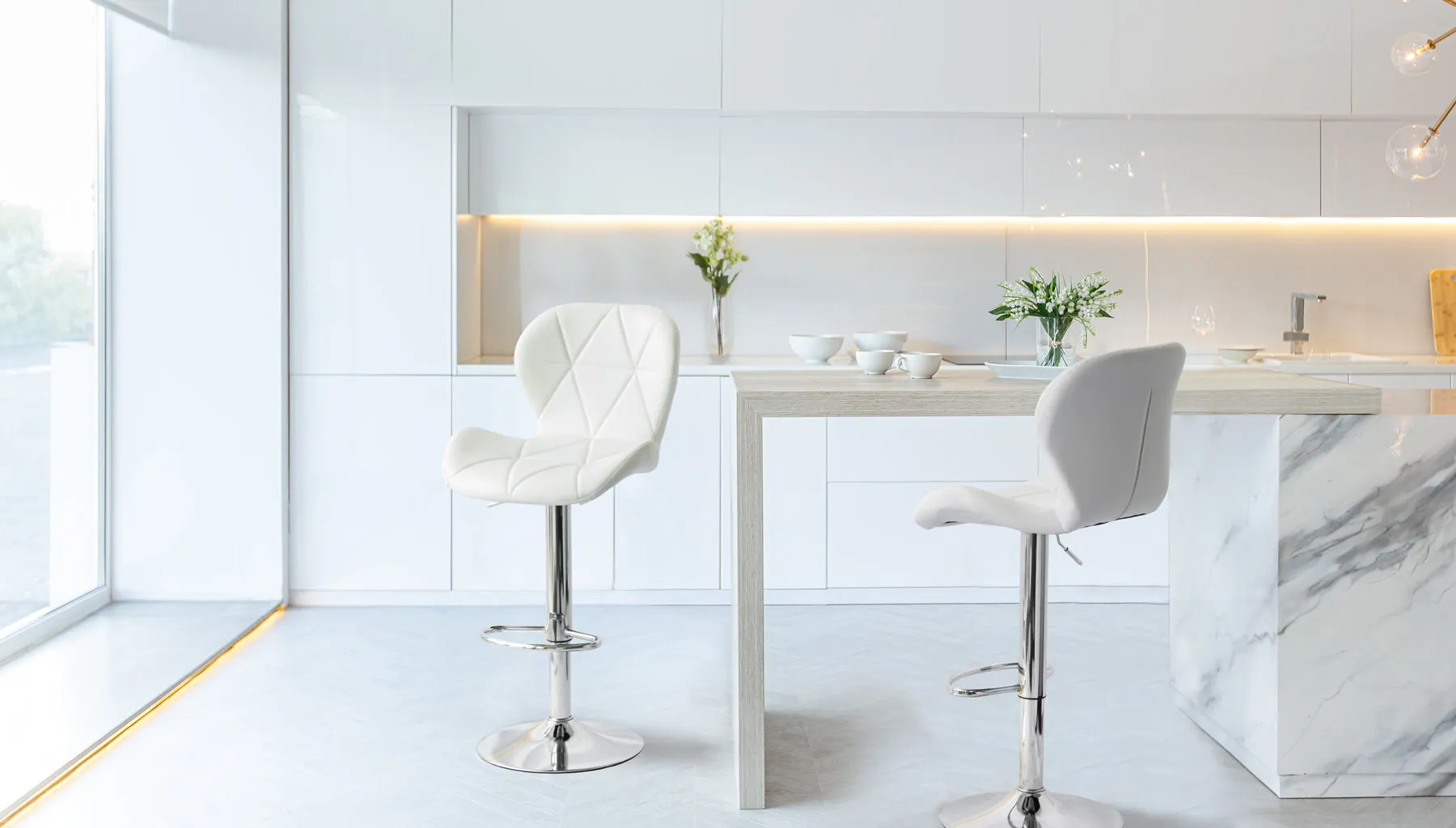 2 Comfortable Barstools (White) w/ Adjustable Height, 90-112cm