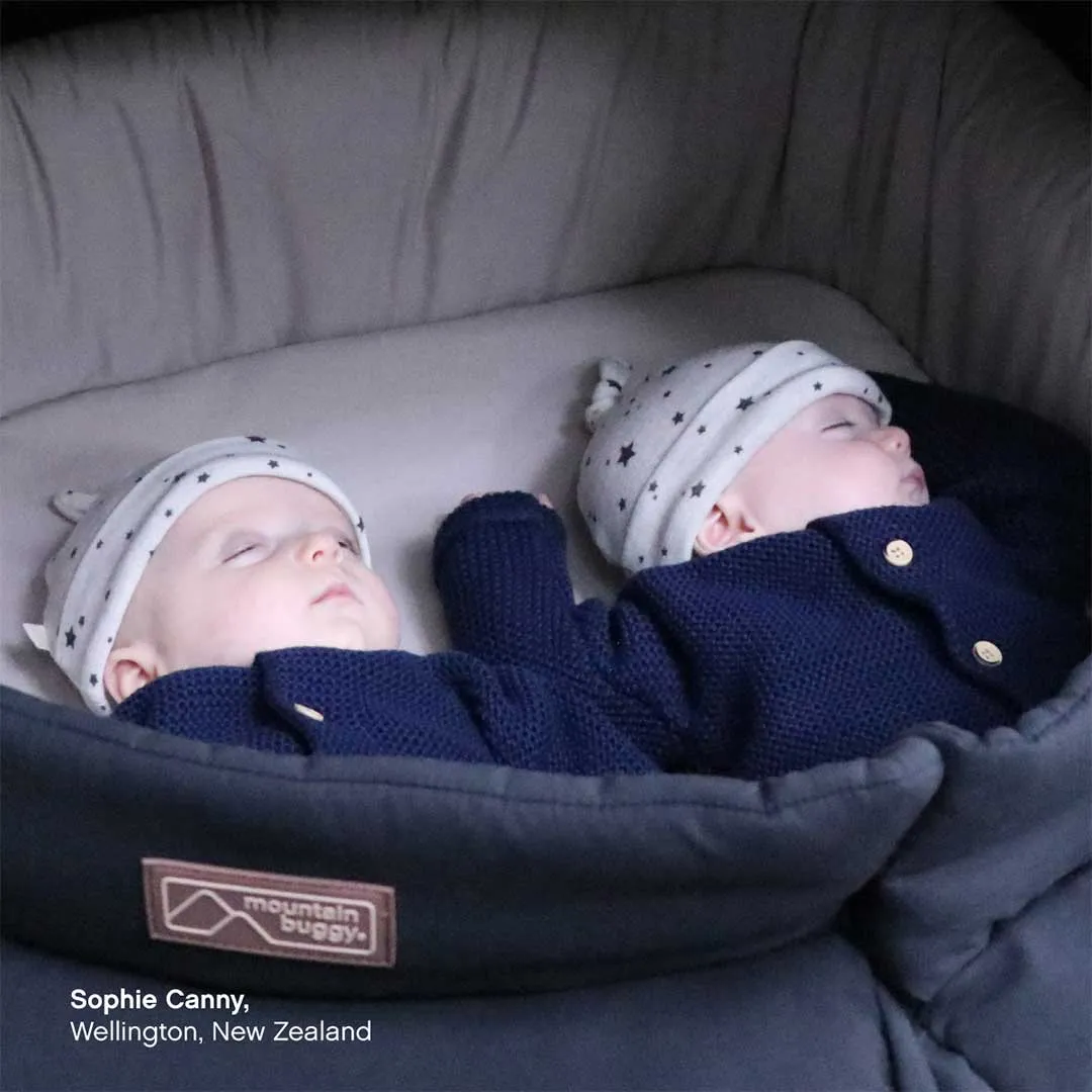 Mountain Buggy Twin Carrycot Plus - Black