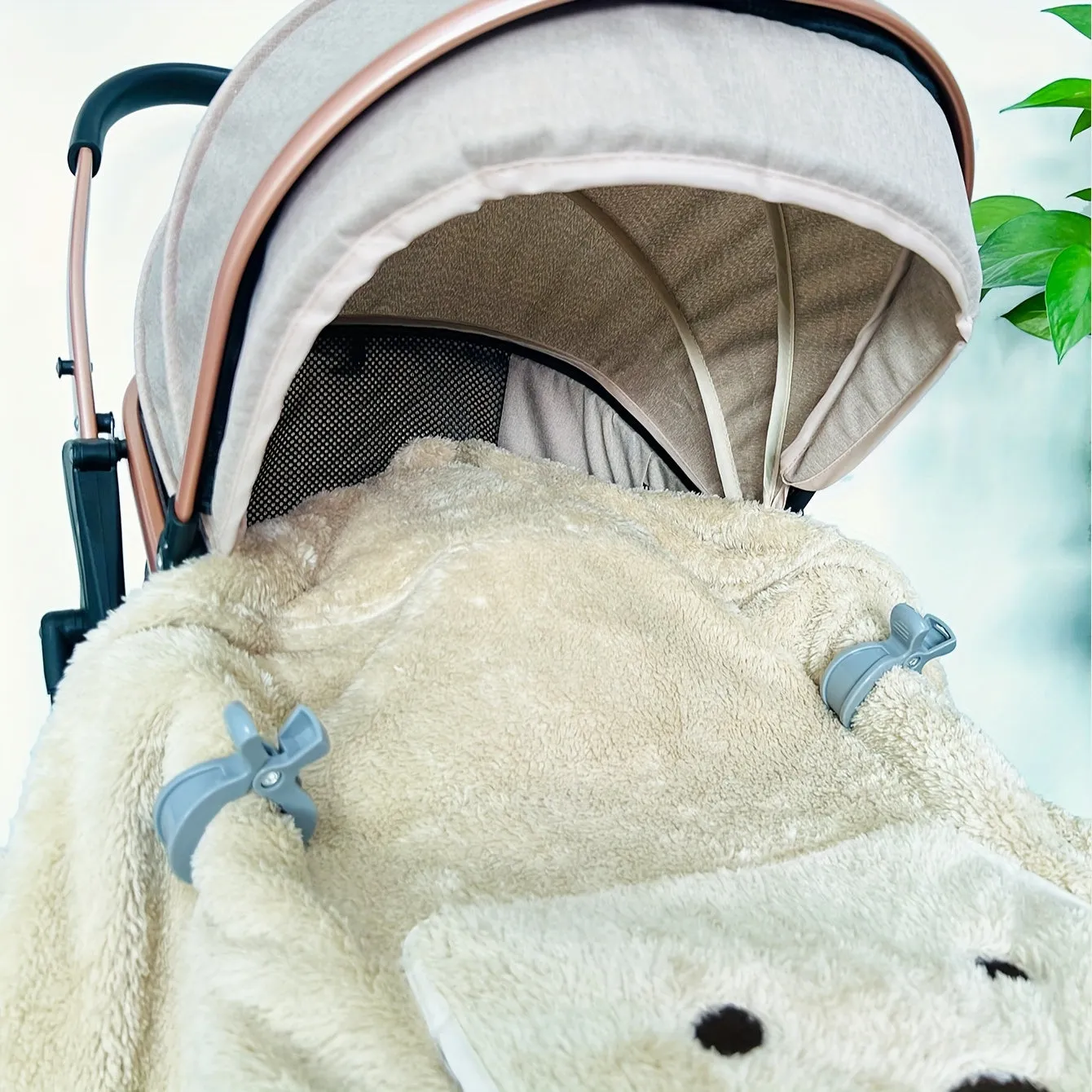 Stroller Blanket Clips Keep Babys Blanket Secure on Walks